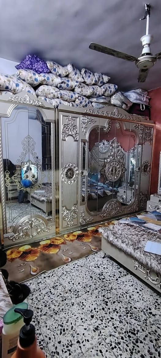 السلام عليكم من رخصت الادمن عندي غرفه تركيه للبيع النضافه 80/100المكان الامين الثانيه سعر الغرفه مليون 200وبيها مجال مستعجل على بيعتها التواصال وتساب فقط ***********
