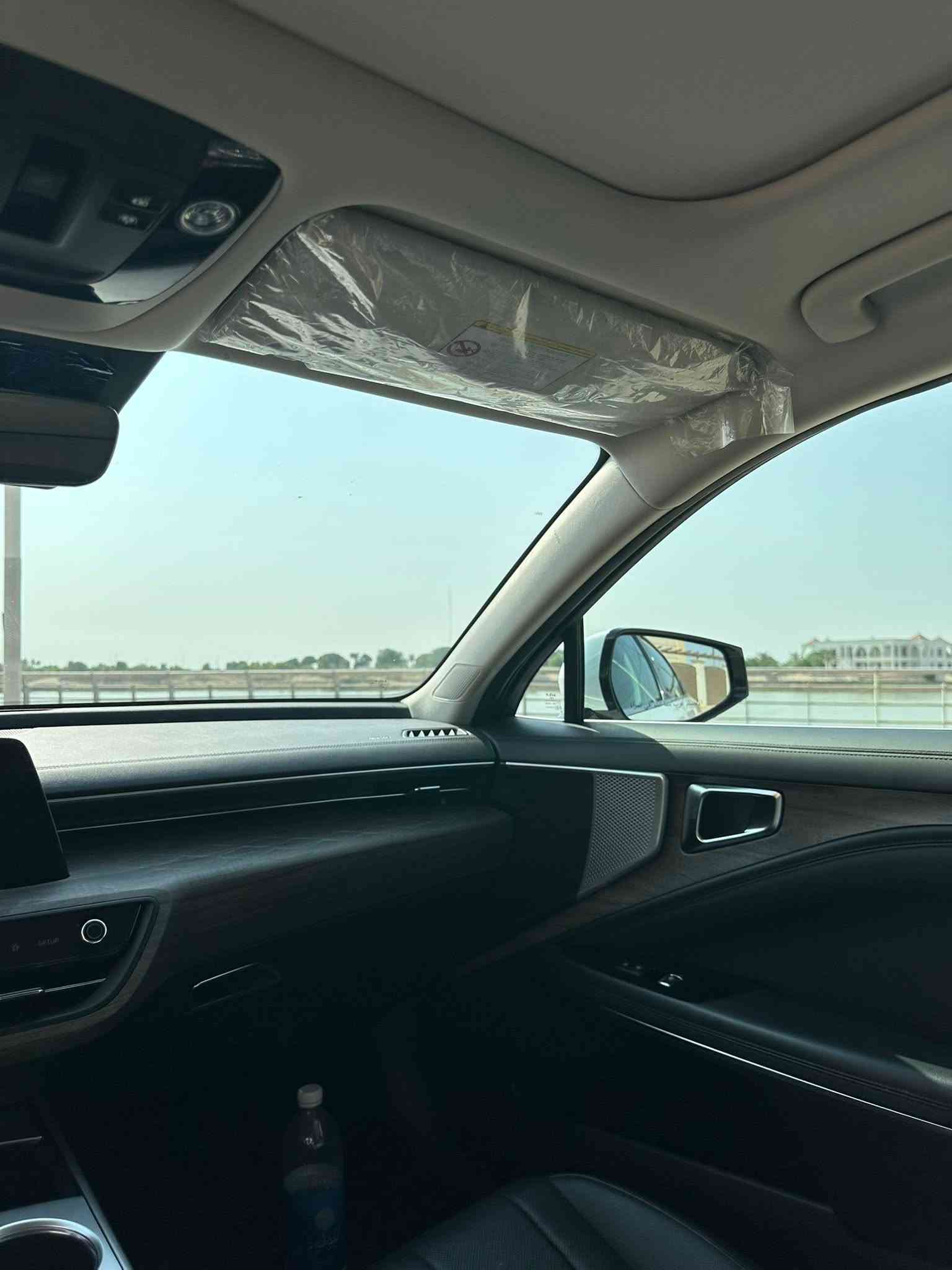 سلام عليكم 

كيا كادينزا K8 

الموديل :2024 

ماشيه 22 الف كيلو متر 

فول الشكل الجديد ✔️ 

مواصفاتها فول 1/1 ✔️ 
بانوراما 
بصمه 
تحكمات ستيرن 
كشنات كهرباء 
برده خلفيه 
كشنات جلد تبريد كشنات 
وباقي المواصفات المعروفه 
سياره جديده استخدام قليل 

رقمها اربيل شرط التحويل ✔️ 

كفاله عامه شرط الفحص والمعاينه ✔️ 

المحرك 6 سلندر 3500 

لمعرفه السعر : ***********  
العنوان : الأنبار
