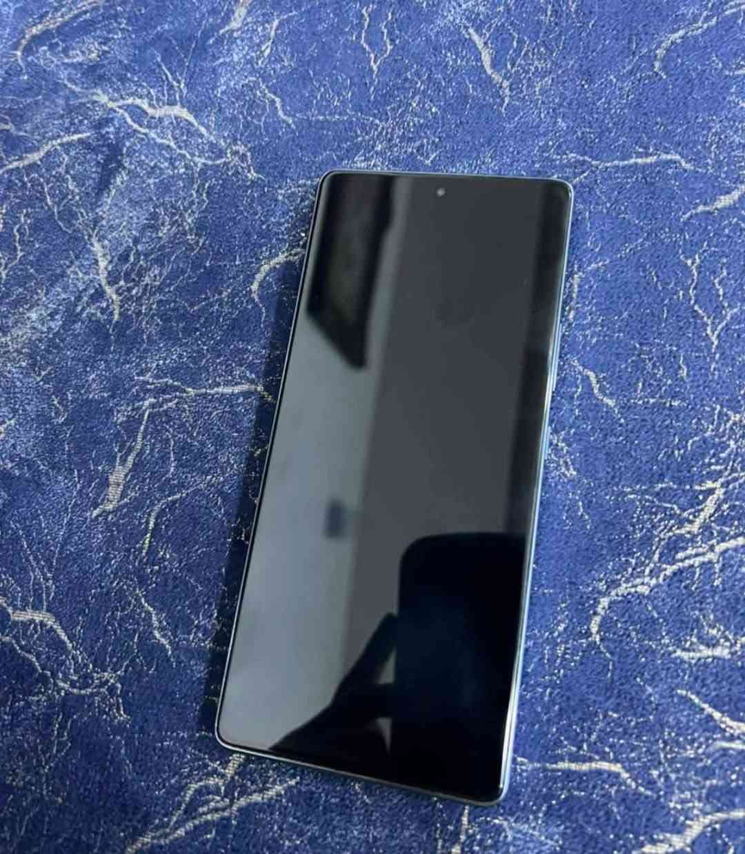 جي تي 20 برو  يشغل 120 فريم ببجي ذاكرة 256 نضيف حيل مابي اي فطر ولا زلغ للبيع السعر 250 قفل بدون تعامل رقمي واتساب ***********

