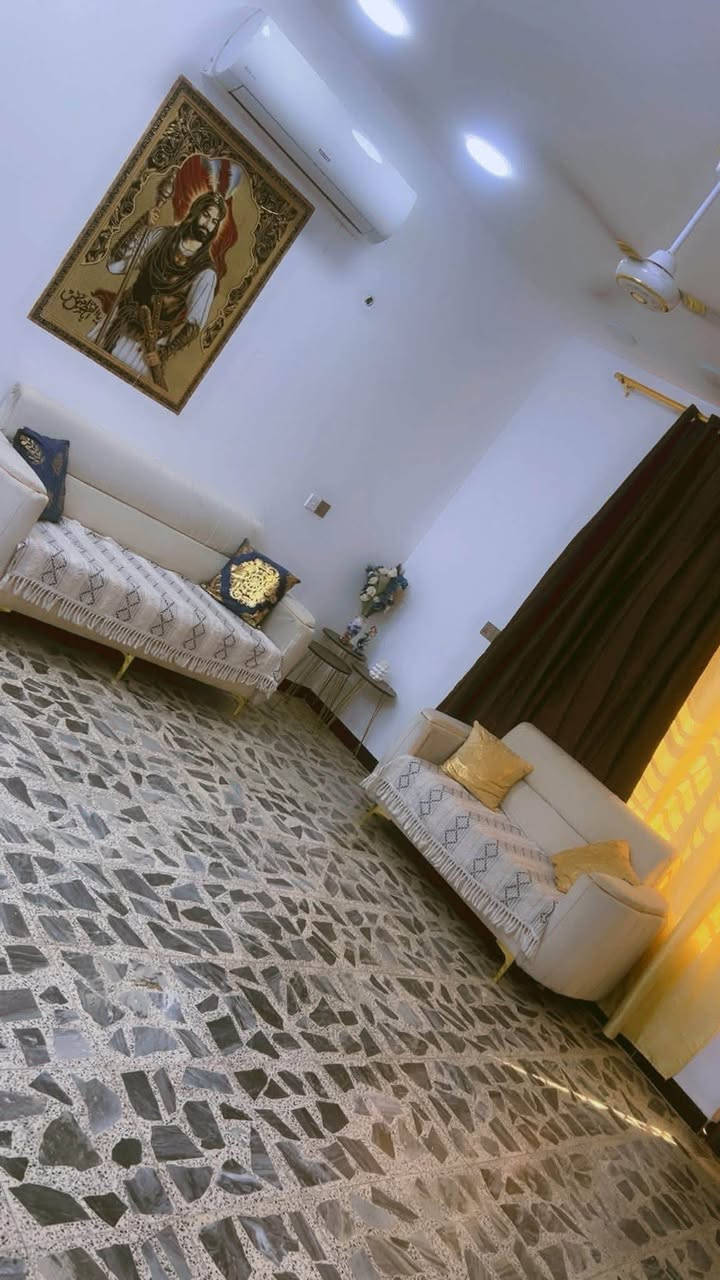 دار للبيع زراعي سند 35 مقابل التأميم النزله الاولى نزله غسل كلاكسي قريب ع الشارع العام تبليط ومجاري ثقيله وانتو بكرامه 
مساحته 180 بناء حديث  غرفتين وصاله ومطبخ وستقبال وصحيات داخليه وخارجيه سعره 75 وبي مجال***********
