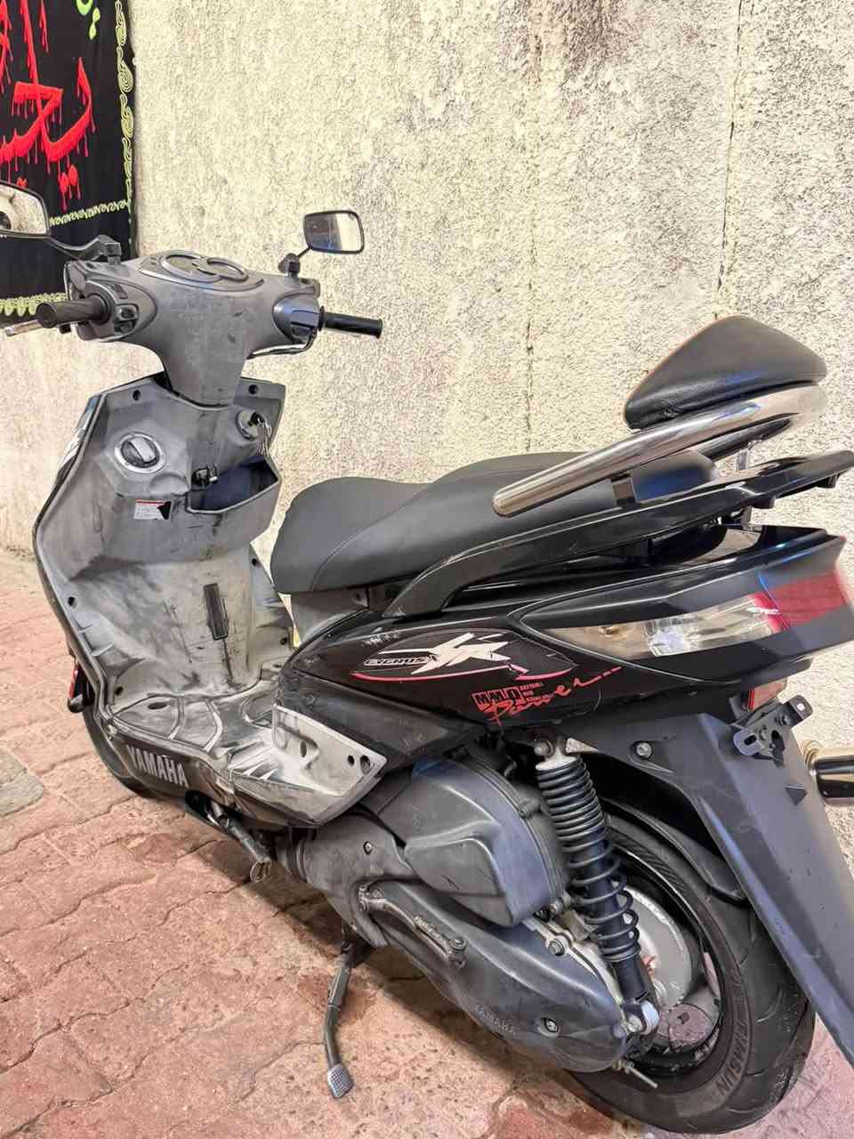دراجه سكسن مكفوله كفاله عامه عليها يدادت بريك
و صالنصه وقطرهدن وقطرت اكسن أو مرايات رياضي 
وتجوه رياضي الدراجه ياباني واشرط الضمان 

***********
