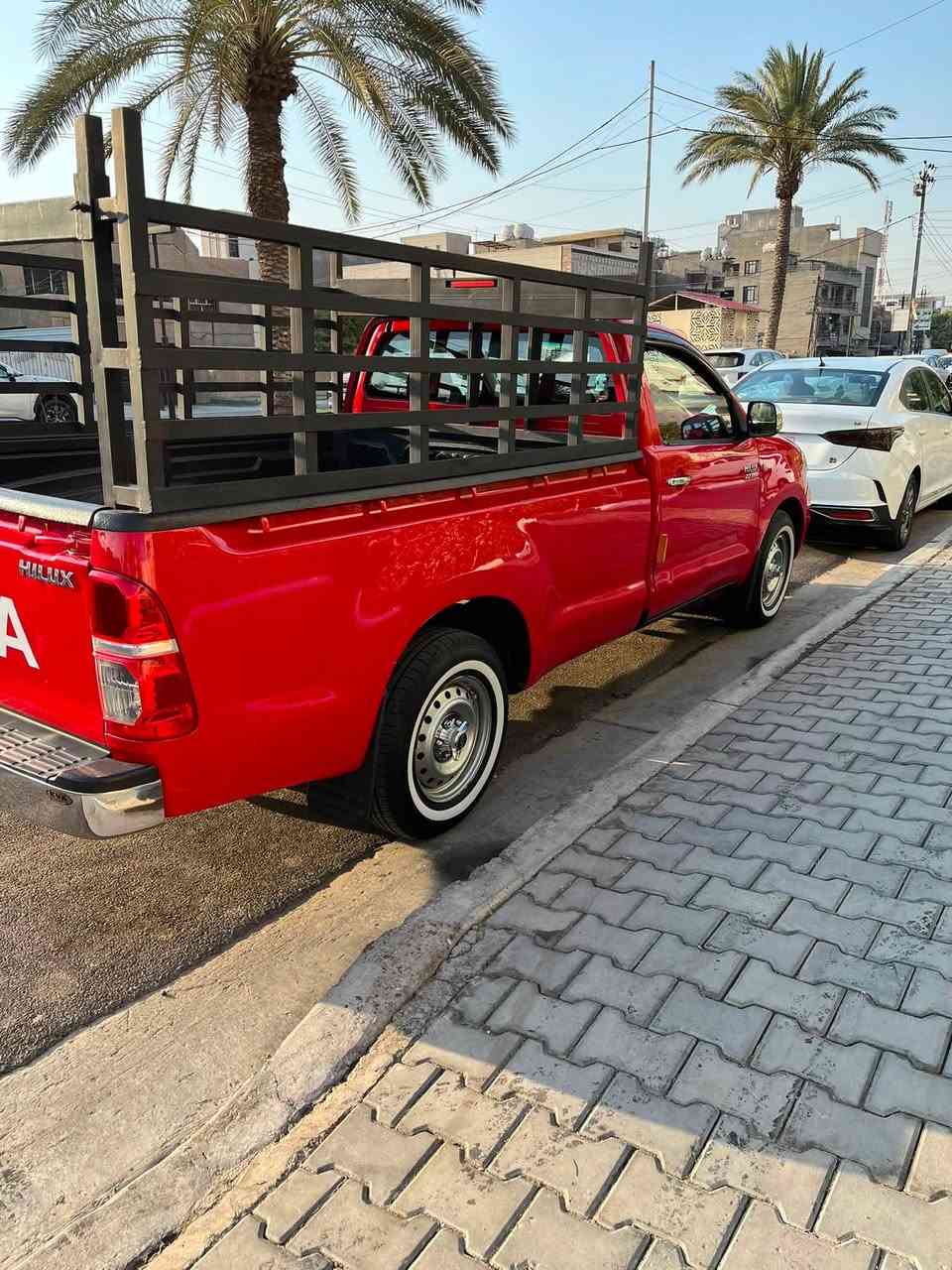 للبيع بيكم  موديل ١١  ماشيه ٢٦٧ الف حقيقي خمس حلقات سياره جاهزه من كلشي تخم تاير كير مكينه اكسل كله على بلاد ادامه كامله على سياره  وهاي صوره مثل ما بل صور بل حقيقه احله  استخدام شخصي حته جادر مسويله من شمس ☀️كل سياره جاهزه من دعاميه الى دعاميه ملاحضه  بيه جاملغ صبغ صفحة سايق سياره بدون اي حادث رقم بغداد دولي بسمي مكان سياره بغداد صليخ اي استفسار اني حاضر ***********
