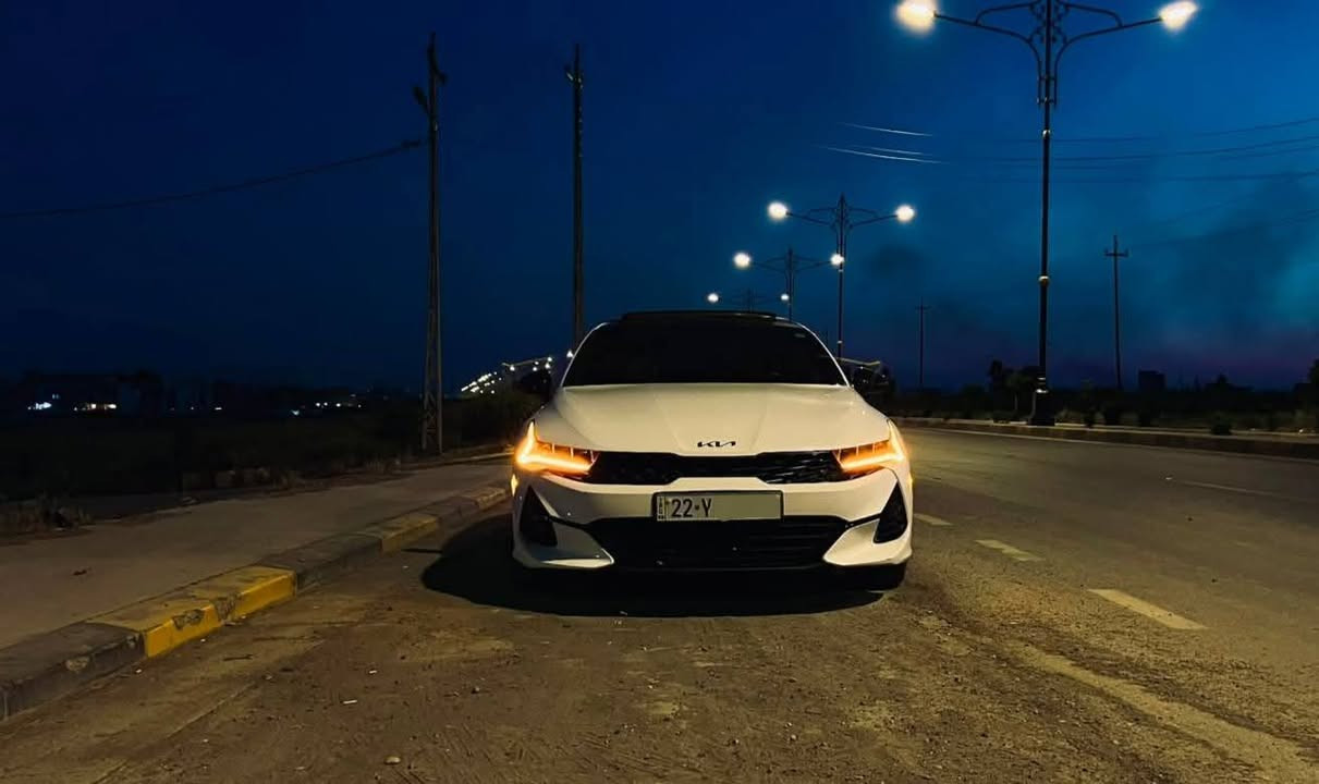 السلام عليكم ، للبيع كيا K5 2024 لون ابيض مواصفات GT_line محرك 1.6 توربو ماشيه 43 الف مايل 
السيارة رقم اربيل كلين تايتل حادثها دعامية خلفية فقط مكانين PDR صغار ، السيارة ليبل واحد ، رقم الشاصي وصور الحادث مرفقة 
مكان السيارة موصل ، السعر 🔥🔥 
للتواصل : *********** غير متواجد على الماسنجر
المواصفات ⬇️
🔴 فتحة سقف بانوراما 
🔴 كشنات جلد 
🔴 تحكم كشن كهرباء
🔴 تدفئة كشنات
🔴 تحديد مسار 
🔴 مثبت سرعة
🔴 قيادة آلية 
🔴 رادار مانع تصادم 
🔴 رادار نقطعة عمياء 
🔴 لايتات ليد
🔴 بروجكتر ليد
🔴 اشاير بلمري 
🔴 انظمة قيادة 
🔴 طخم تايرات جديد 
🔴 شاشة جبيرة 
وبعد معروفة مواصفات ال GT_line

نص مكتوب في الصور:
- iQ
- 000-40406836 - 09/26/2024 - IAA Inc. BidFax.info