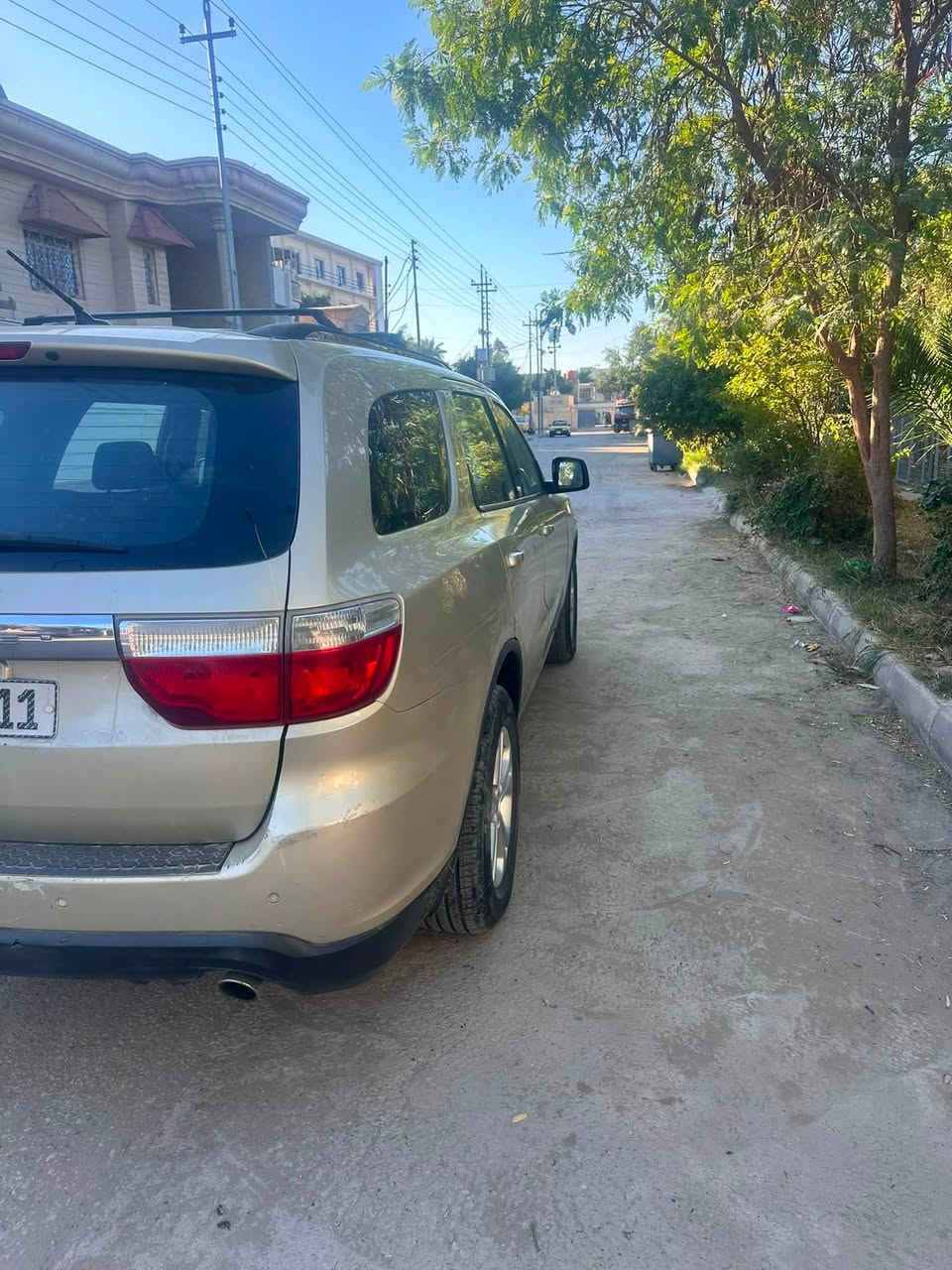 دورنكو موديل 12 بدون ايرباك ولاحادث بيه صبغ قبق جنطه جوه الرقم سياره فول عده الفتحه محرك 3600 رقم بغداد بسمي كير ومحرك وحداديه كارتون مكاني العماره سعره 150 وبيه مجال لتصال ***********
