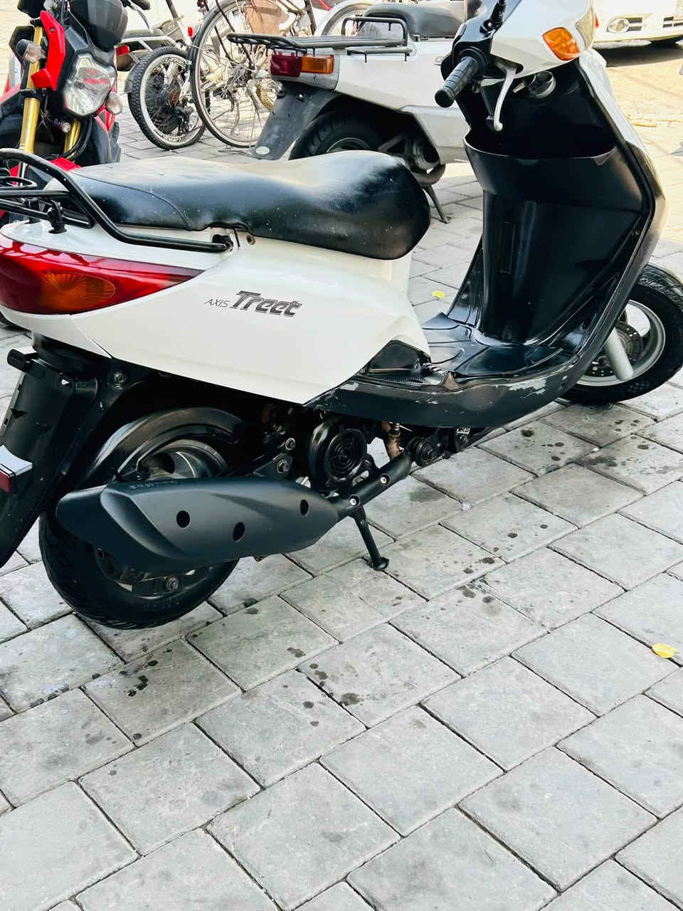 دراجه اكزز نضيفه كامله كهربائياتها كلها شغاله ماشيه 30 الف حقيقي سعر 1،575 العنوان شارع فلسطين الضلال لاستفسار
***********
