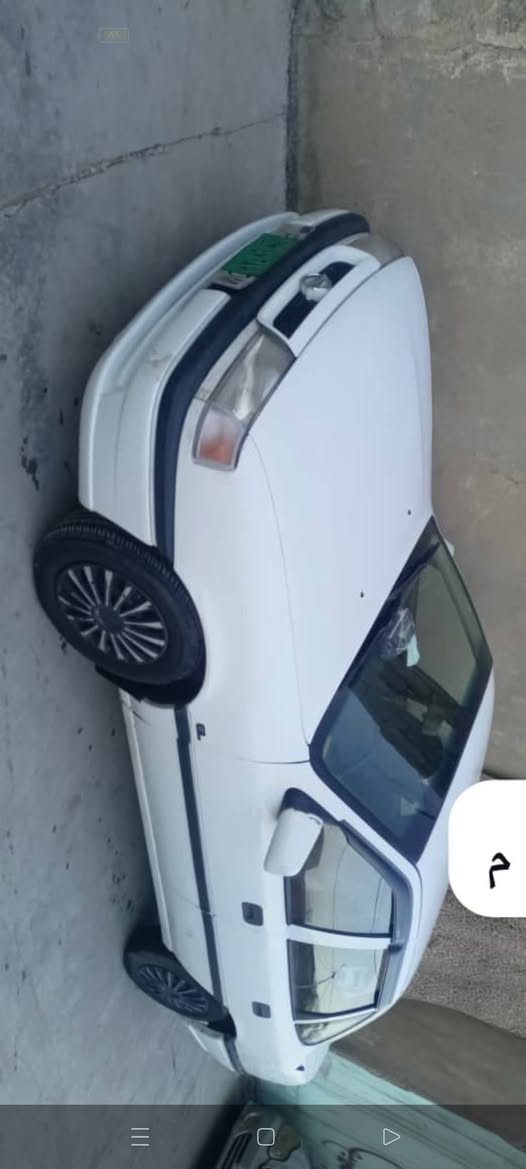 سيارة موديل 95 حجم 18 كير عادي جام كئربائي هزج ورقم جديد بدون صبغ ولاتصليح شغاله كامل ربعة 4 دسك 
 مكلف بنشر
***********
