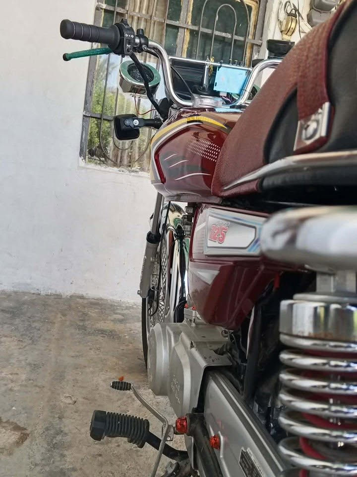 2025 تايكر ختم سونك الاصلي حلوه دراجة مال جناي ماناقصها شي ب640 وبيها مجال مكاني بلحلة حي العسكري رقمي ***********
