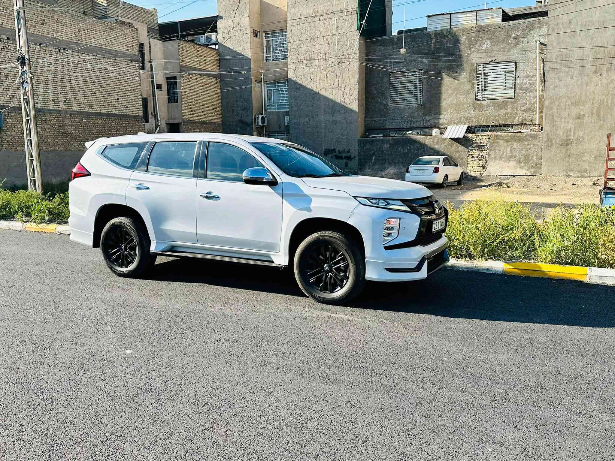 باجيرو 2020
السعر ١٨٥ وبيها مجال بسيط للشراي 
وماكو هيج سعر بالنسبة لنظافتها
رقم اربيل باسمي 
ماشية ٨٠
بغداد / الحرية 
***********
 بيع او مراوس بسعر اقل منها
