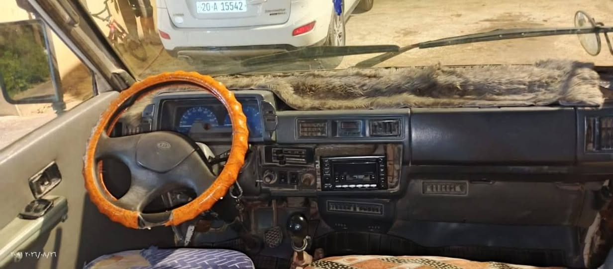 سلام عليكم كيا بستا موديل 95 رقم ديالئ السعر 43 وبيهة مجال مكلف بل نشر الاتصال على الرقم ***********
