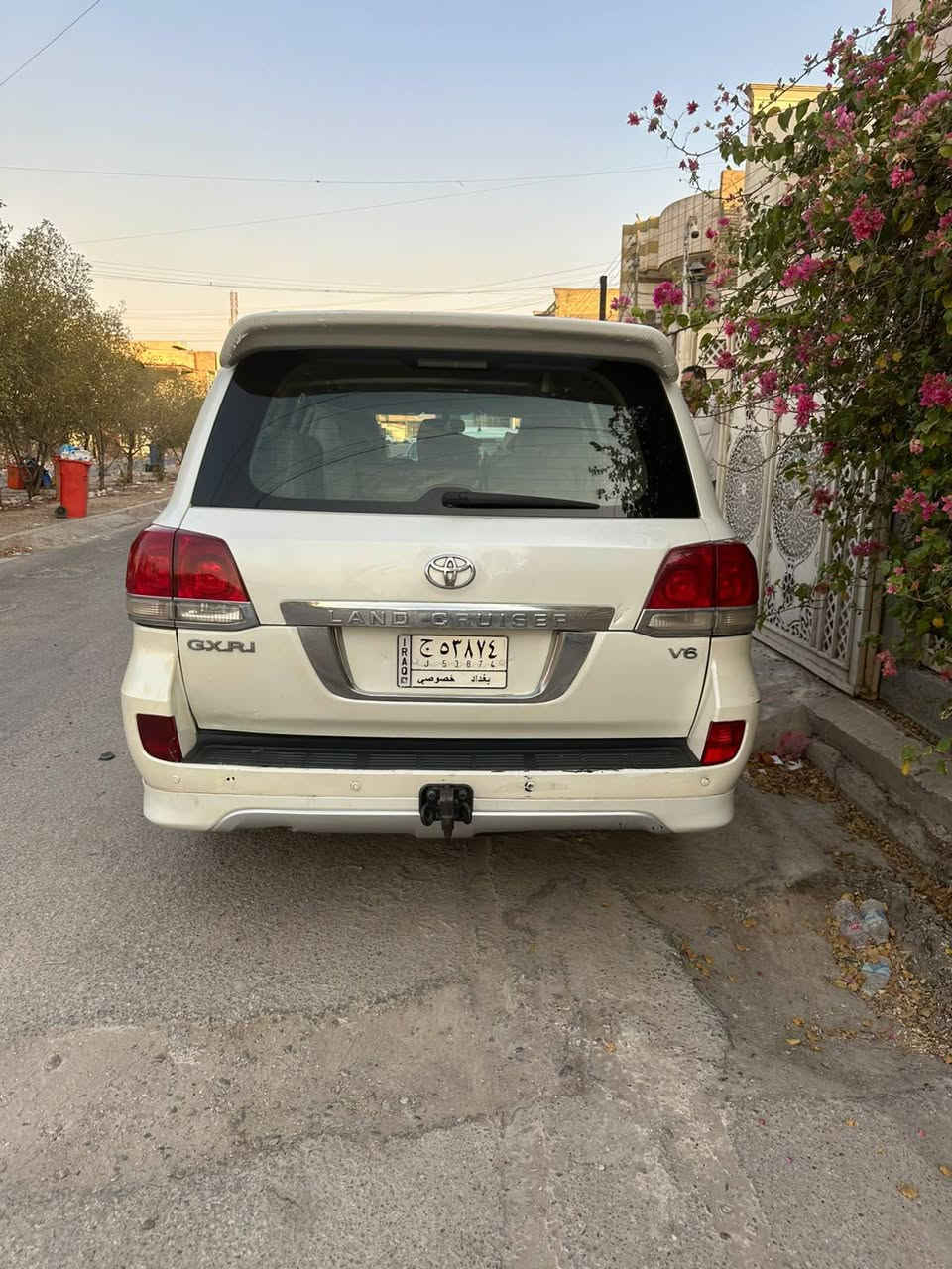 لاندكروز • ستينيه 11 • ضربة باب خلفي