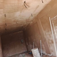 خلفه تشطيب لبخ جص وبياض 07744467529