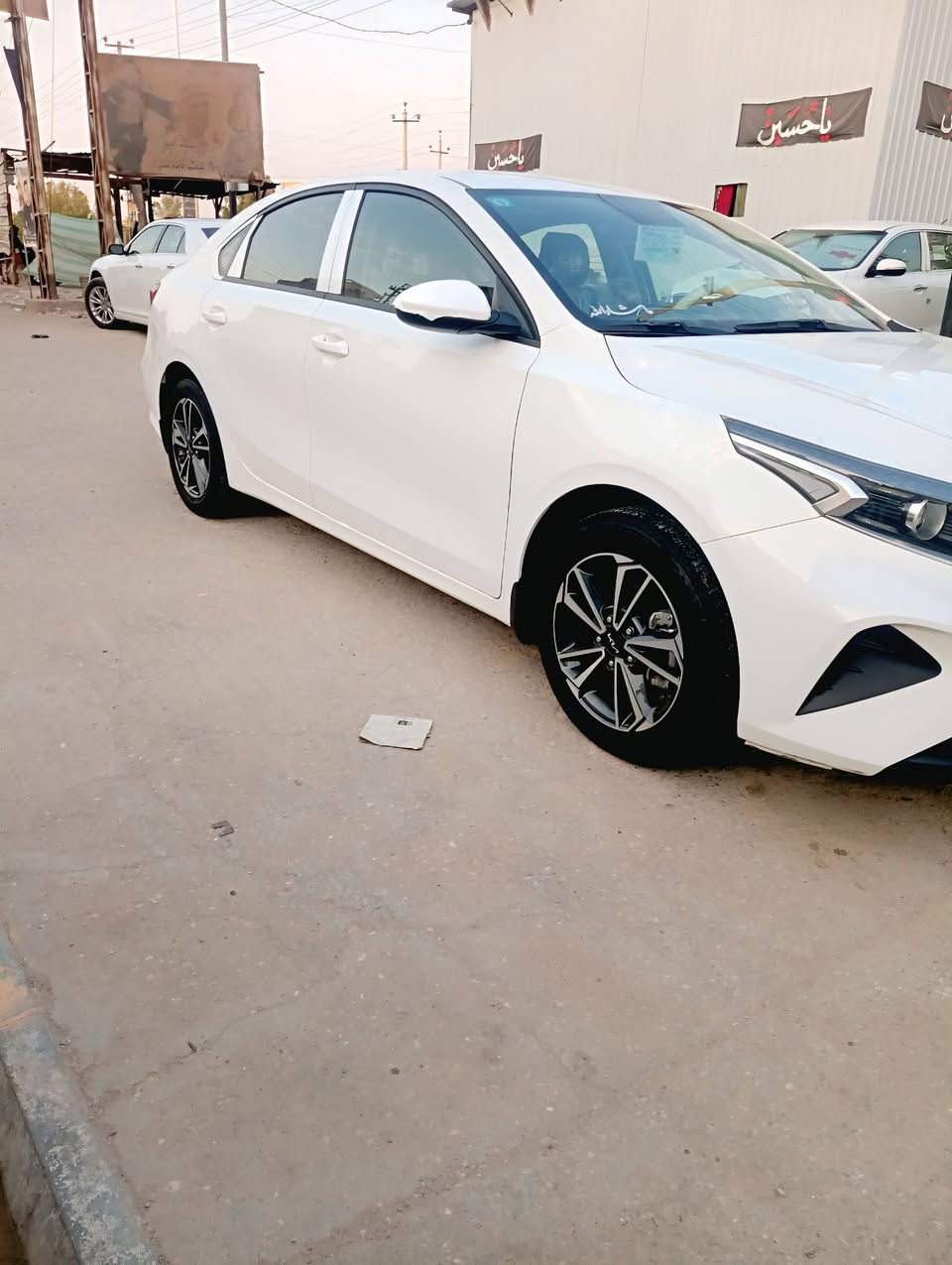 كيه سيراتو مديل 2024
ماشيه 35 الف حقيقي على وضع الشركه 
مكينه 2000 دوش المرغوب 
رقم بغداد الدولي الجديد جاهزه مجهزه بسمي شخصين مداور ثاني يوم 
سياره نص فول مؤاصفات عاديه بدون فتحه دواخل اسود 
توني شادلها ويل كب سياره على وضع الزيرو لا متعوبه لا مشتغله تكسي تجي وتشوف بعينك 

مكان ناصريه مركز 

الاستفسار ((( *********** ))) 
               ((( *********** )))

