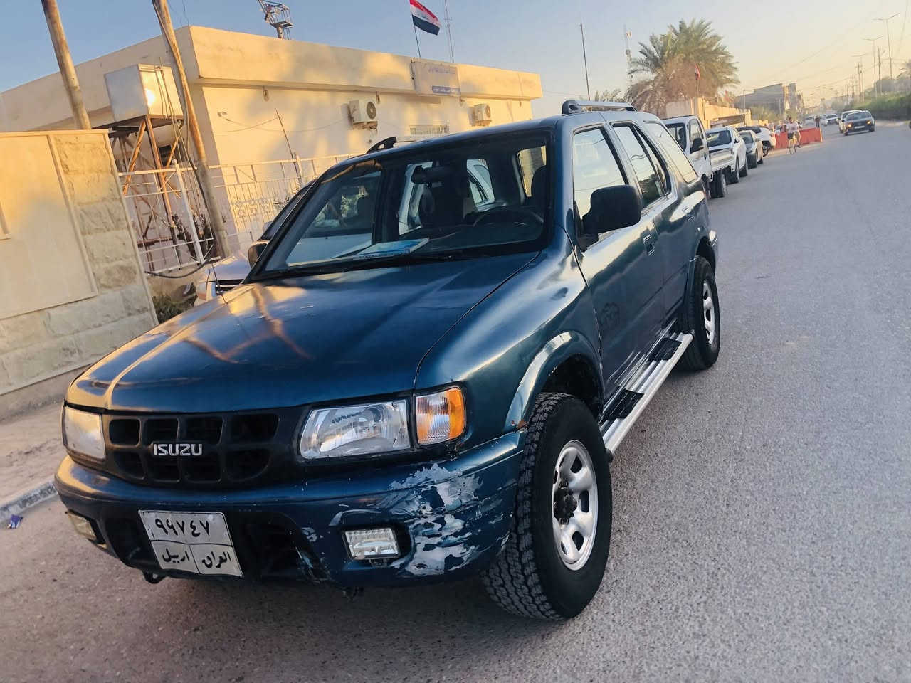 سلام عليكم ازوزه للبيع 2001 كير  محرك vvt 3000 مصبوغه عام السعر 40 وبيها مجال للاستفسار ***********
