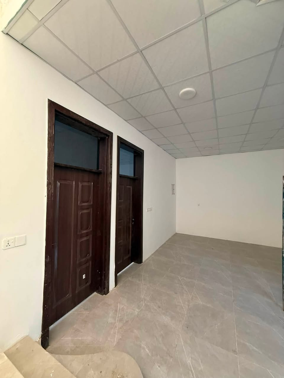 سلام عليكم بيت بناء جديد غير مسكون للبيع يحتوي علئ استقبال مطبخ صاله وغرفه نوم وحمامات دخلي وخارجي طابو زراعي سند 25 مساحه 150 بعقوبه خلف صناعه الثالثه منطقه العثمانيه بيت مرتب وسعره مناسب السعر 70 وبي مجال الشراي الاستفسار اتصل علئ الرقم 

***********
