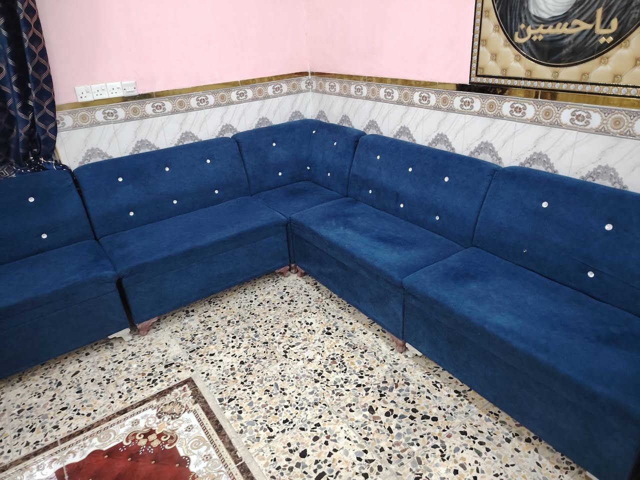 تخم ديوان • ١٥ مقعد