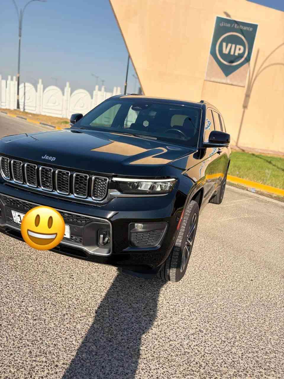 جيب اوفرلاند امريكي 2022
السياره مغلفه نانو بالكامل ضمان 10 سنوات 

فول مواصفات ماشية 82مايل 
,  7 راكب
بيهة جاملغ خلفي وباب مبدل اصلي صفحت العبري الخلفي
رقم بصره مميز هزة كامل بسمي
المحرك: 3.6 لتر 6 أسطوانات (V6) 
نظام الدفع: رباعي 4X4 متطور
ناقل الحركة: اوتوماتيك 8 سرعات 

المواصفات: اوفرلاند 1/1
*نظام التعليق الهوائي (جكات)
*فتحة سقف بانوراما 
*الصندوق كهربائي 
*ويل قياس 21 انج
*داتا شو
*شاشة التحكم الرئيسية لمس بنظام Uconnect 5 بقياس 10.1 انج مع نظام ملاحة
*شاشة القيادة الرقمية بقياس 10.25 انج
*رادار تفاعلي مع خاصية التوقف والانطلاق
*نقطة عمياء
*تحذير الخروج عن المسار
*نظام المحافظة على البقاء فى المسار
*خاصية المساعدة على التوجية فى التقاطعات لتفادى الحوادث
*حساسات امامية وخلفية
*كاميرات 360 للرؤية المحيطية
*مانع تصادم امامي وخلفي
*نظام القيادة شبه الذاتية
*مقصورة الركاب من الجلد الفاخر
*المقاعد الامامية والخلفية مبردة ومدفئة
*المقاعد الأمامية كهربائية وذاكرة
* انارة محيطية متعددة الالوان
*ابل كار بلاى و اندرويد اوتو لاسلكي
* نظام صوتي فاخر 19 سماعات من ماكنتوش
* نظام اوامر وتحكم صوتي
*نظام التشغيل عن بُعد
*مرايا خارجية قابلة للطي كهربائيًا مدفئة
*وسائد هوائية أمامية وجانبية وخلفية. 
مكان السياره البصره مركز 
السعر 325 وبيهاا مجال 
بيع او مراوس حسب القناعه 
للأستفسار ***********
مكلف بالنشر تواصل ع الرقم
