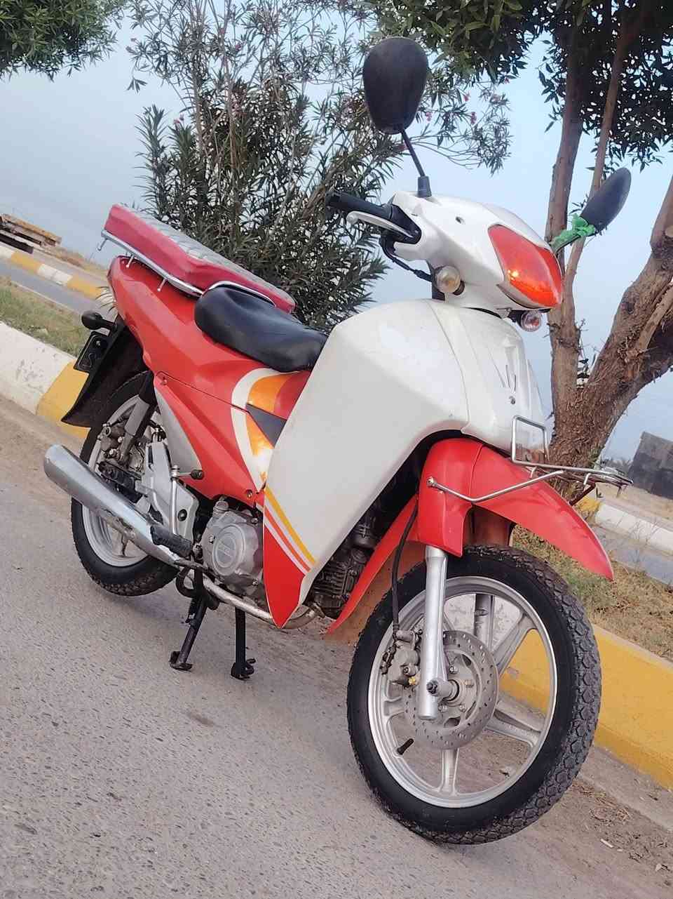 ٤ كير • بدون كلج • دبل دسك