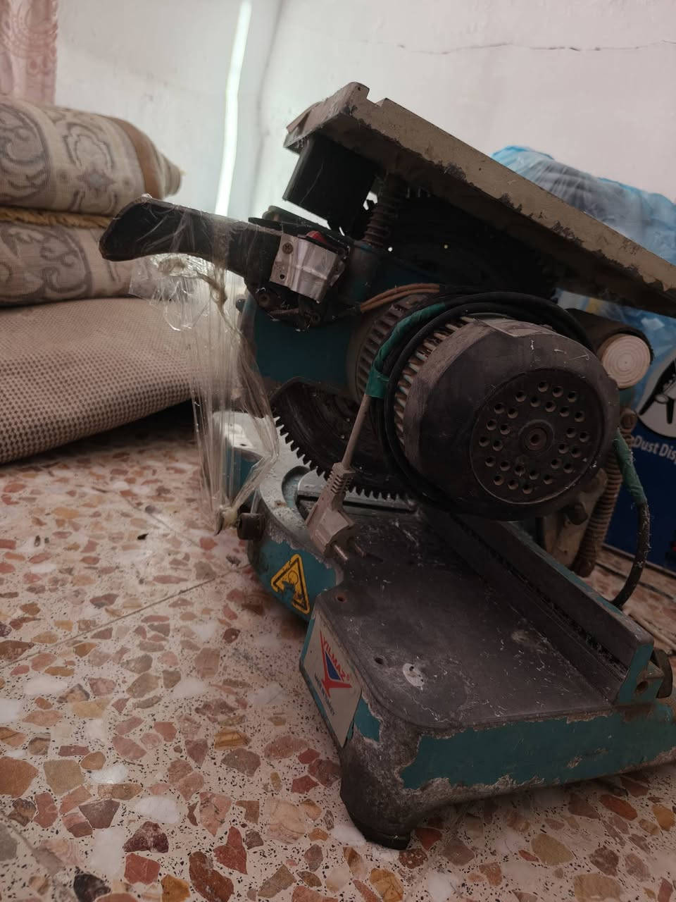 گتر يلمز للبيع+ الميز مالته العنوان الحله للاستفسار
***********
