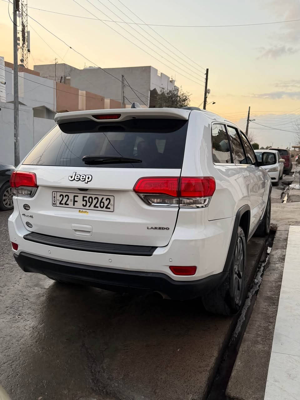 Jeep laredo 2017 /جيب لاريدو  2017 
فول ماسةفات تةنها سلايت نيه زور خاوينه بى مةسرةفه ئيدامةى كامل لةسةر كرايه 2 پارچةى هةيه بى ژورى بى شاسى دةعمى زور بةسيته ئيرباگ سيستم بةناو كردونو تةحويل بةشةرت له هةوليرم
***********

جيب 2017 لاريدو 
فول مواصفات ماعدة الفتحة كلش نضيفة و حلوة عليها ادامه كاملة بيها قطعتين بدون دواخل بشرط حادثها كلش بسيط تحويل بشرط مكانها اربيل
*********** أربيل, العراق

