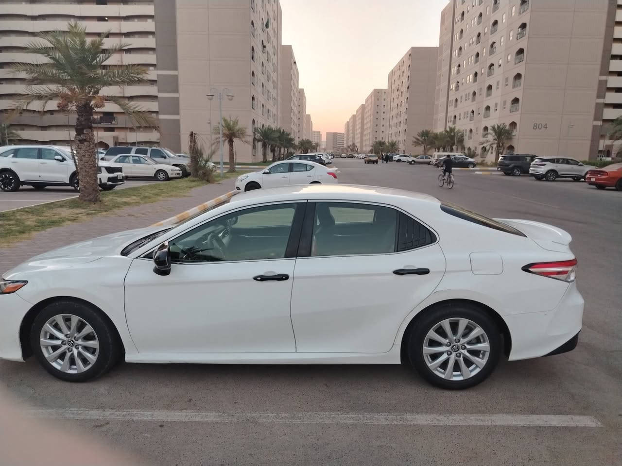 كامري 2018 LE وارد امريكي  كلين تايتل 
مواصفات معروفة

شاشة لمس كاربلاي اندرويد اوتو

مثبت سرعة

تحديد مسار

تحذير تصادم

حساسات

تحكم استيرن

الخ......
مكان السيارة بغداد  
بيها قطعة صبغ بأمريكا جاملغ امامي ممشه ١٧٤

 السعر ١٧٧ وبيها مجال بسيط

رقم الموبايل

***********
