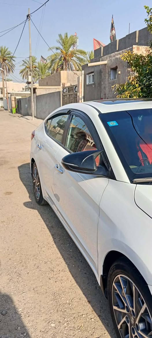 السلام عليكم
هونداي النترا  2019
خليجي  لون ابيض. 
مكفولة من الصبغ والتبديل كفالة عامه بيها بارد بالدور جوه قبق البانزين  
ماشية 70الف 
سعة المحرك:- 2000  دوش 
كير. AT.   
+ بصمة تشغيل 
+بصمة ابواب 
🔘تبريد قطعتين 
🔘بصمة صندوق
/حساسات امامي خلفي 
/🔘كاميرا خلفية ملونه
🔘مري شفط (اشاير مري )
🔘نضام ترحيب عند الاقتراب
🔘مانع انزلاق 
🔘دخول ذكي 
🔘3 أنظمة قيادة (eco,Nor, sport) 
🔘شاشة اعطال الكترونية 
#فتحة سقف 
#ويلكب كروم  

مكان السيارة بابل 
رقم صاحب السيارة 
***********.                 اني مكلف بنشر

السعر ::145بيها مجال     
           

‏
