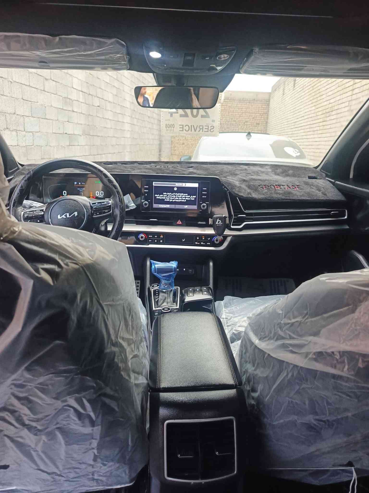 سبورتج 24 خليجي صبغ حزام  بيها بابتين وجاملغ صور الحادث بلمنشور سياره فول للخير يعني ميحتاج اشرح مواصفات يعني جيتي بيع او مراوس حسب القناعه سعر 155 بيها مجال شراي يتصل ***********
