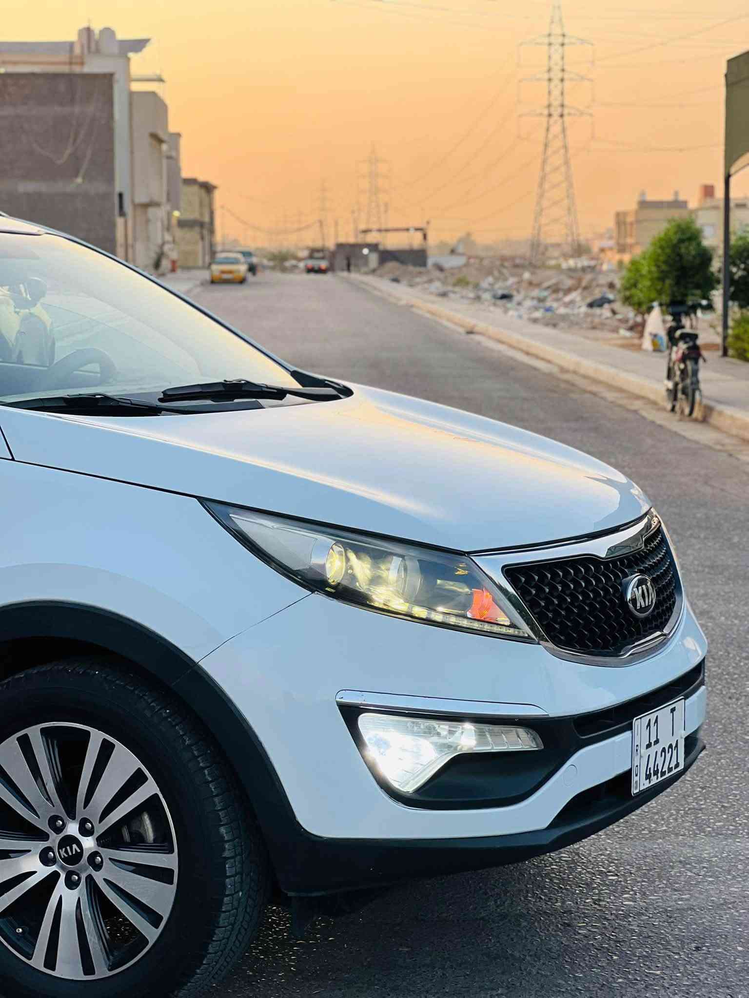 سلام عليكم للبيع كيا سبورتج موديل ٢٠١٦ خليجي رقم بغداد دولي بسمي 

مكينه كير حداديه مكفولات تخم تاير جديد 

تبريد ثلج ❄️ 

مواصفات تحكم ستير جهتين كأمره بلاد لد مامامي 

محركه ٢٠٠٠دوش 

سياره على وضع الشركه  ماشيه ٨٩ألف حقيقي  شرط الفحص 

سبيره مانزل من الشركه كتلو كات الشركه 

سياره مكفوله كفاله عامه سونار مرفق مع الصور 

سعر السياره ١٥٤ وبيه مجال للشراي 

مكان السياره كربلاء 

للستفسار لاتصال على الرقم 

***********

***********'
