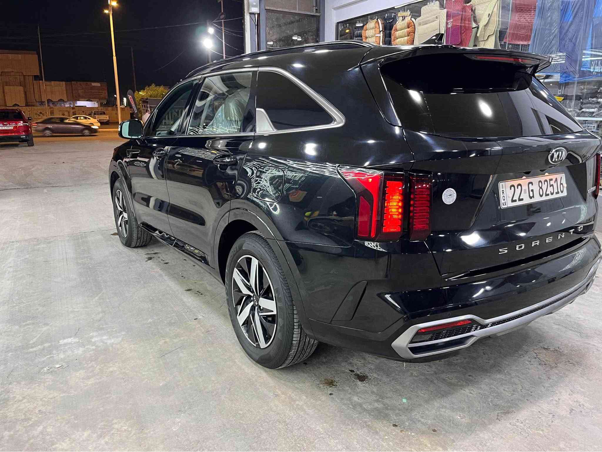 سورنتو 2021 أمريكي 
مكينه 2500 تيربو اقوى من السته 
كير 8 نمر AT 
رقم اربيل 
فول عدى الفتحه 
مواصفات EX
بصمة أبواب 
تشغيل عن بعد
3 قطع تبريد 
كشنات منفصله ViB 
تدفئة كشنات 
شاشة كبيره 
كامره وحساسات 
بريك دكمه واوتو هولد 
4 انضمه قياده 
سبورت ، كومفورت، سمارت ، ايكو 
ممشى السياره 140 مايل 
ضرر خشم البنيد 
للأستفسار *********** الفلوجة, الأنبار

