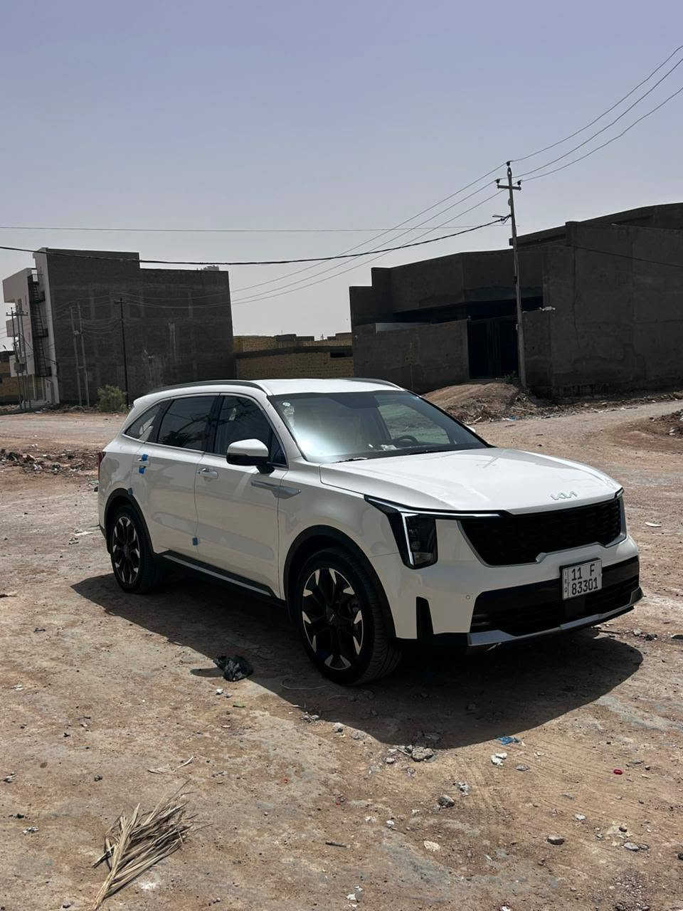 السورنتو شكل الجديد موديل ٢٠٢٥
بالمواصفات المدرجة ادناه.
محرك حجم ٣٥٠٠ 
٦ سلندر
نظام تشغل بصمة
ابواب بصمة
قمارة حديد
دبل كامره
داتاشو 
ويل كروم
حجم الويل ٢٠ 
حساس رباعي خلفي وامامي
حواجب زنون
بروجكتر زنون
لايت ناصي وعالي زنون
اشارة مرآة
مرآة قابلة للطي
تحكم ستيرن جهتان
تبريد ٣ قطع
٧ راكب
كرسي السائق والراكب كهرباء
جنطة كهرباء
شحن لاسلكي
نظام CAR PlAY
كير ماوس
وضعيات القيادة
مانع انزلاق والانحدار
سايد بريك كهربائي

اضافة للمواصفات الاخرى

للاستفسار 

***********حسين
السعر ٣١٠
ملاحظه بيه سحب كارت اقل الشبر بجاملغ الأمامي
