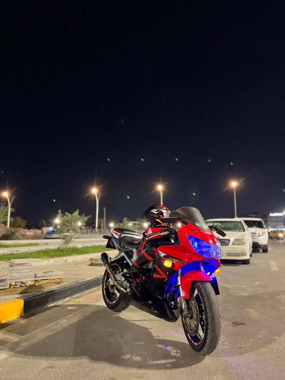 CBR 929 • ٢٠٠١ • كفاله مكينه