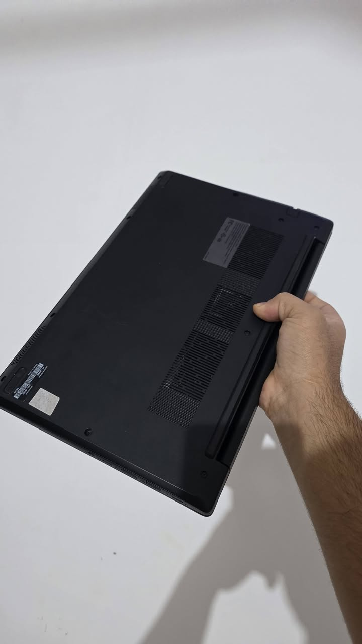 لينوفو • Ryzen 5 5600U • ٢٥٦ SSD