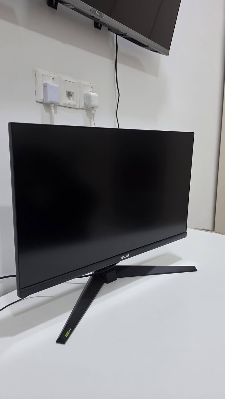 ASUS TUF Gaming VG27AQ3A
الحجم: 27 إنج
نوع اللوحة: Fast IPS
الدقة: QHD (2560×1440) – 2K
معدل التحديث: 180Hz
زمن الاستجابة: 1ms (GTG)
نسبة العرض: 16:9
تقنية المزامنة: Adaptive-Sync
متوافقة مع NVIDIA G-SYNC و AMD FreeSync
دعم HDR10
السطوع: 250–300 nits
سماعات مدمجة: 2 × 2W
 مكاني البصرة 
الرقم :***********
اتصل وتدلل او راسلني واتساب
