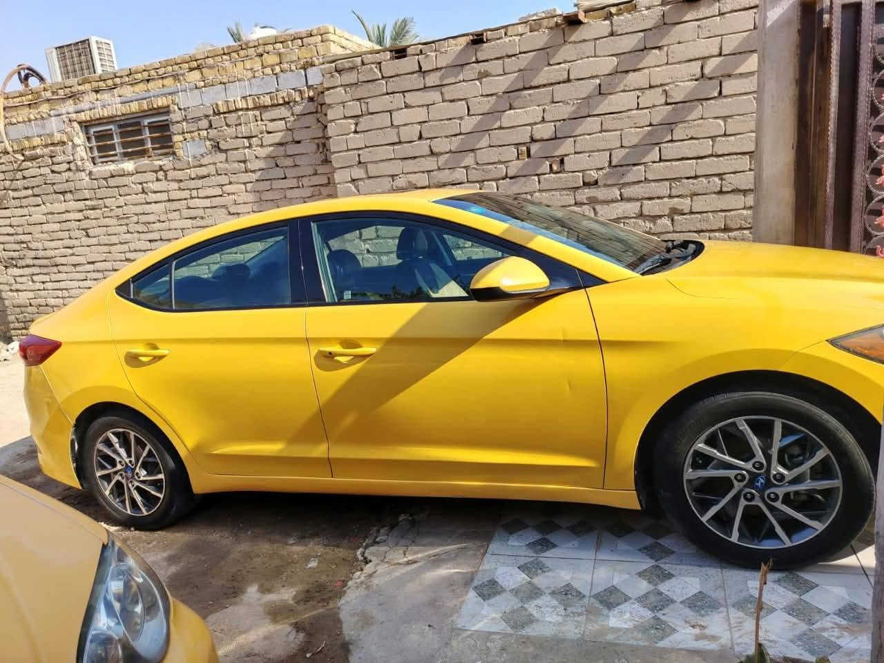 سياره النترا 2018 كلين تايتل ليبل واحد باسمي رقم بغداد فول مواصفات *********** السعر 125 وبيها مجال المكان ديوانية ديوانية, القادسية
