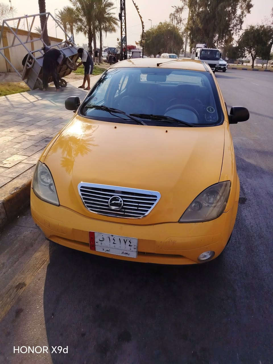 طيبة موديل ١٥ بيها تبخير تبريد شغال كير خير من الله تخم تاير السياره حلوه سعرها ٣٢  وبيها مجال ***********
