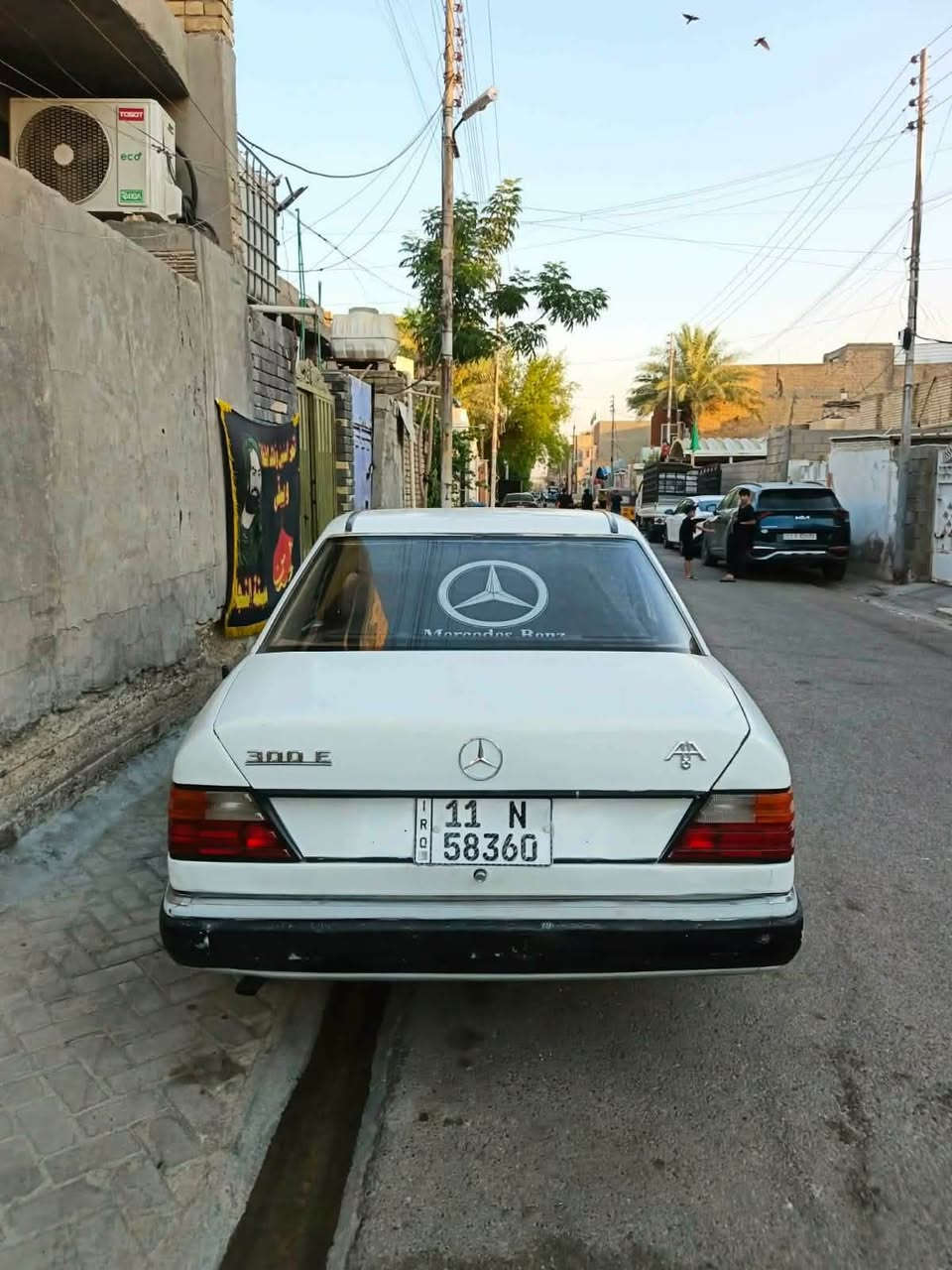 السلام عليكم
بيع او مراوس 
…………………………….
مرسيدس لون أبيض 
صبغ جمالية درجة أولى 
رقم بغداد 
صدر خلفي امامي جديد اسفنجه 
تايرات الوره جديدات والكدام ٧٠ب٪؜ 
مكينة وكير بطه اثنين ونص ديلكو 
أول متشغل لان بارده صوت خفيف كلش 
كير كفاله 
أريل خلفي يصعد وينزل مال شركه 
دواخل نضيفه كلش 
الجام كله شغال 
مسجل سماعات فول 
كيجات رون وكيلو متر وبانزين وحماوه كلها شغاله 
مازدات سكنات بك لايت كلها شغاله
كهربائيات من الرقم للرقم فول 
رقم اتصال بي وواتساب 👇
***********
