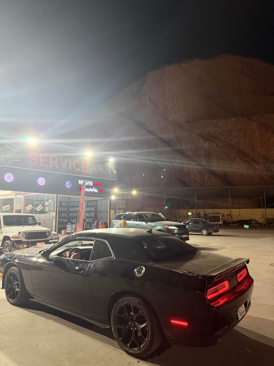 جالنجر 2021 بيها 5 قطع صبخ 
بدون دواخل رقم سنوي جديد 
تحويل وكاله بشرط 
گير محرك جديد
صقف بيها شوي عل بارد 
ماشي 40 الف 
تبريد تخم كله جديد 
سعر 138$ 
رقم تلفون ***********
*********** زاخو, دهوك

