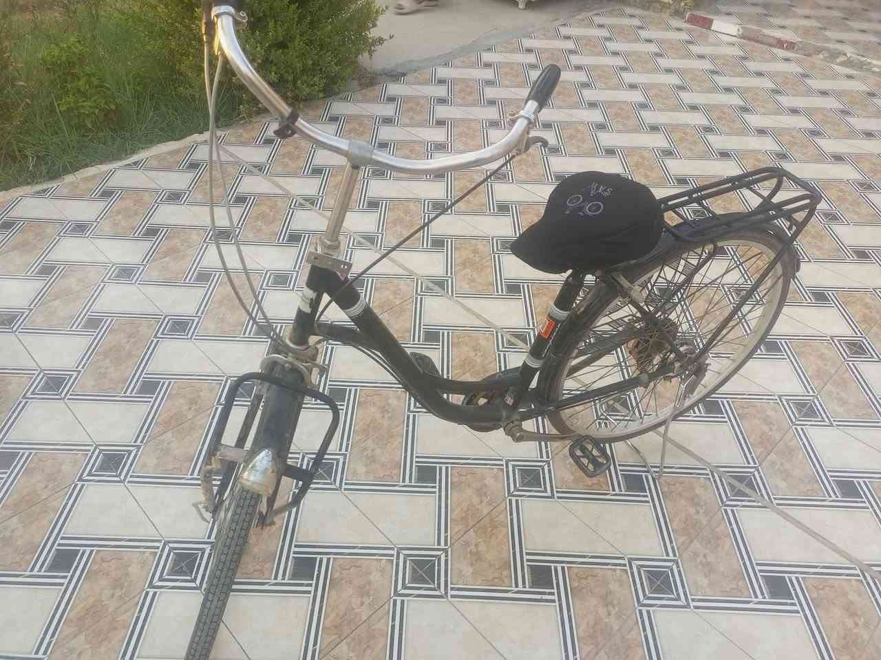 بيسكل للبيع نضيف وجديد الناصريه
***********
