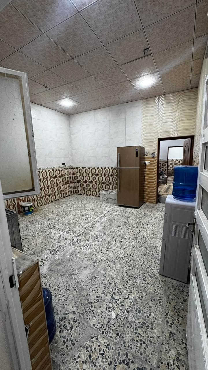 بيت تجاري • شارع 20 • طابقين