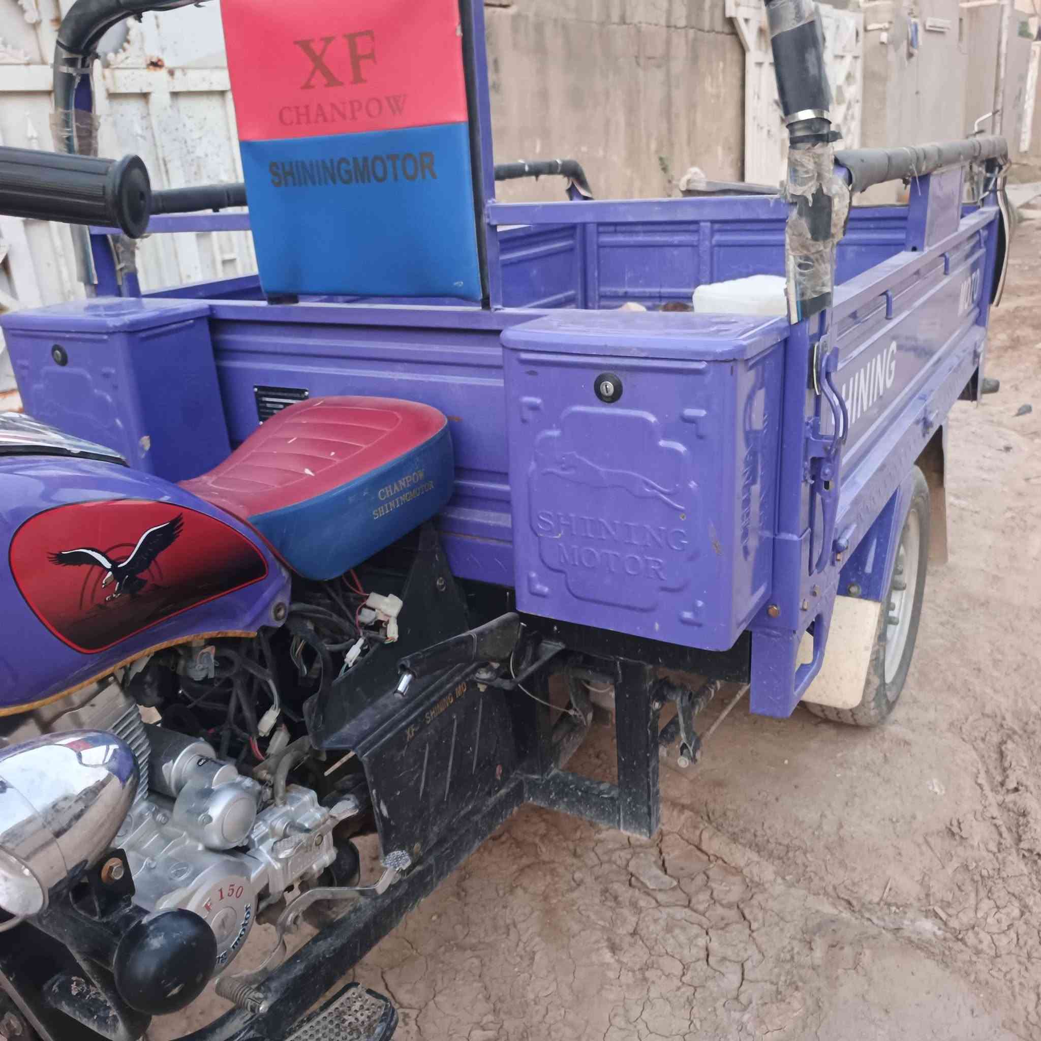 سلام عليكم ستوته صقر ام الطير للبيع اوراق اصوليه  كلشي كفاله شاصي ركبه مكره مفتوح كلجات جديده او ملف فقط 
ستوته نضيفه كلش ملاحظه ستوته ممغسوله ستوته نضيفه كلش مكاني بغداد قرب مجمع بسمايه السكني ستوته كلش نضيفه كلش  السعر مليونين 2او700 الف او ومجال حك الجيه ‏‪***********‬‏
