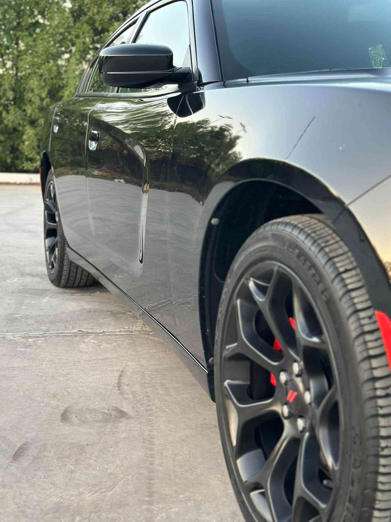 Dodge charger 2018  sxt plus clean title
السلام عليكم دوج جارجر موديل 2018 sxt plus كفالة كلين تايتل 
المواصفات : 
السيارة فول مواصفات عدا السلايت 
مقاعد جلد تدفئة وتبريد 
مقاعد الخلفية تدفئة
مقاعد خزن ميموري 
شاشة جبيرة 
حساسات خلفية 
لايت زنون
رادار جانبي 
نقاط عمياء 
تو ويل
وبعد المواصفات المعروفة 
 ملاحظة🛑
السيارة بيها مكان بارد واحد كلش صغير فقط 

رقم السيارة دهوك الجديد 

للاتصال: 
***********
***********
