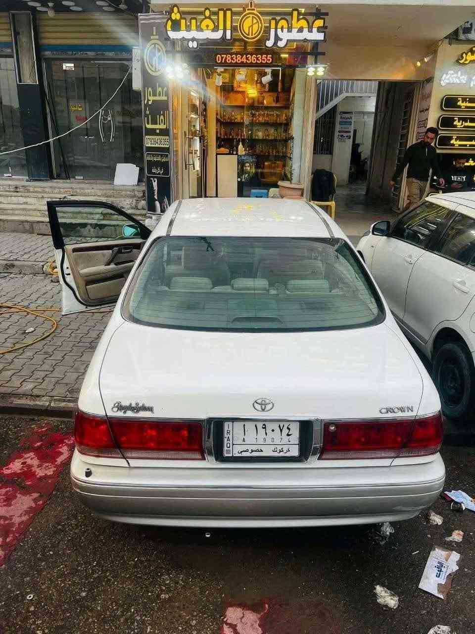 ملكه موديل ٢٠٠٢ كفاله عامه قرار٤٨ مدفوع كمرك قرص موجود اربع دكم تبريد خلفي السعر ١١٠وعليهه غرامات ينزلن من سعرهه الاتصال عله الرقم ***********
