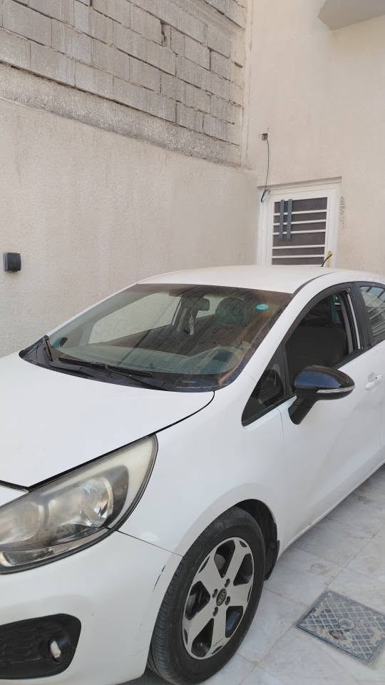 سيارة كير ومحرك وحدادية حلوات رقمها سليمانية راعيها يريد تحويل يا اما وكالة عامة واذا تحول راعيها يوديك بسيارتة يحولها ويرجعك للتواصل *********** البصرة, العراق
