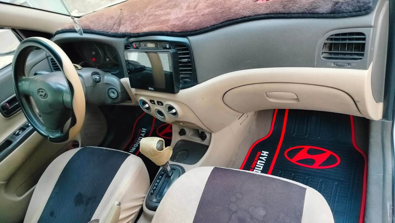 اكسنت 2009 كوري
كير ومكينة نضيفة طخم شرط كلة  مبدل

سيارة جديدة 

 جاملغ سائق مبدل شوي بارد باب الخلفي

تبريد ثلج ❄️ تدفئة حر 🥵 

تحويل شرط 

***********// يوجد واتساب
