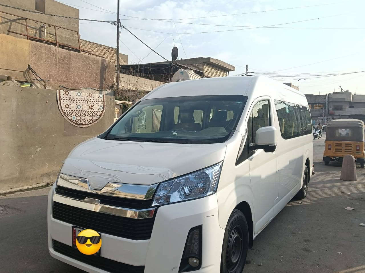 سلام عليكم هايس موديل ٢٣فول عده لباب مو كهرباء ماشيه ١٥٤ كير عادي بانزين مكفوله حداده صبغ ماعده الموضح بصوره بارد بدون صبغ سعر ٣٨٠ بيهه مجال حك جيه مكان بغداد مدينة الصدر رقم ***********
