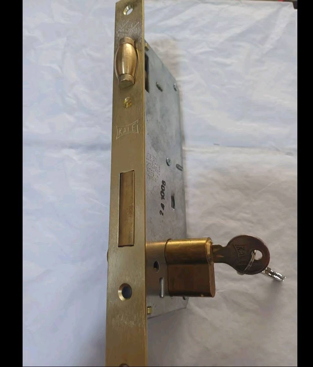 🔑 اياد البصراوي 
📦 البيع بالجملة _ والمفرد
📍 النجف – شارع المدينة، عامود 41
📲 للاستفسار: ***********
