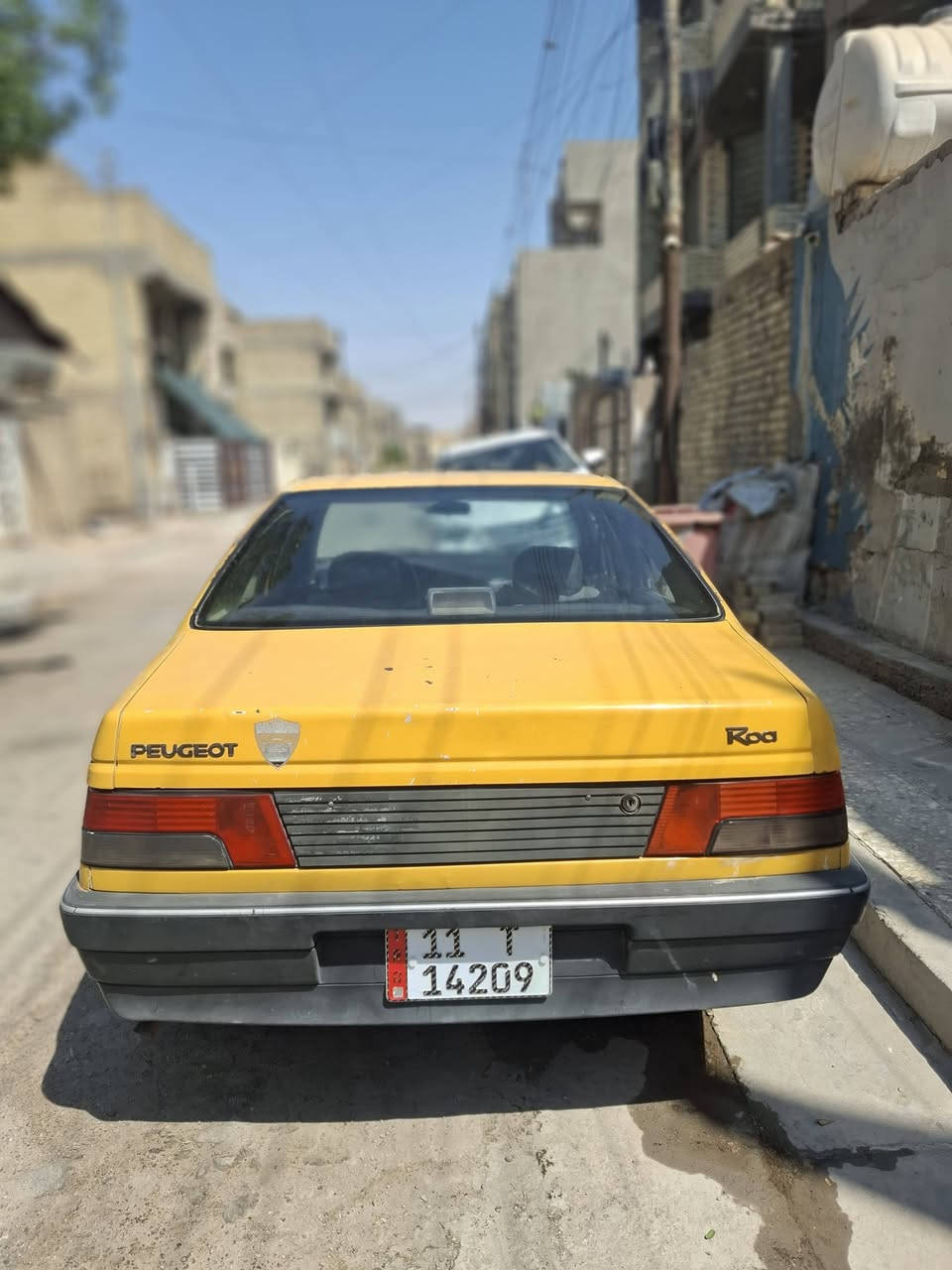 السلام عليكم  للبيع او مراوس بيجو روى تبريد ثلج 2010جاهزه مكينه وكير كورلا مبدله حاويه تخم تاير جديد باتري جديد صدر جديد بسمي تحويل مباشر مكاني بغداد السعر 27 وبيها مجال اذا اكو مراوس***********

