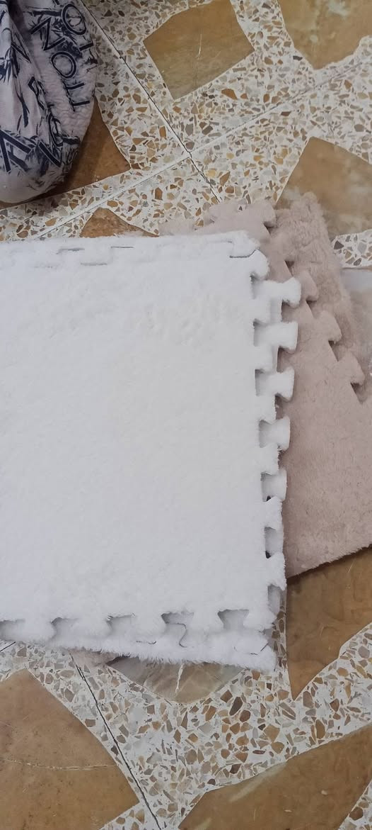 سجاد تركيب عدد 56 قطعه لونين أبيض وعسلي وجه فرو سعر 35 الف ***********
