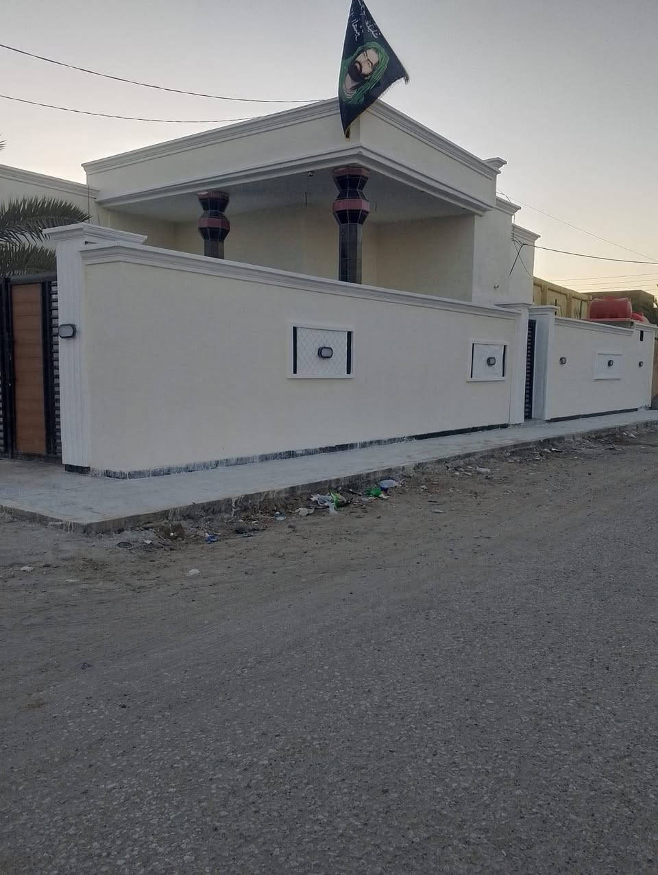 خلف ديكورات سيراميك لبخ للتواصل على هذا الرقم.
***********
