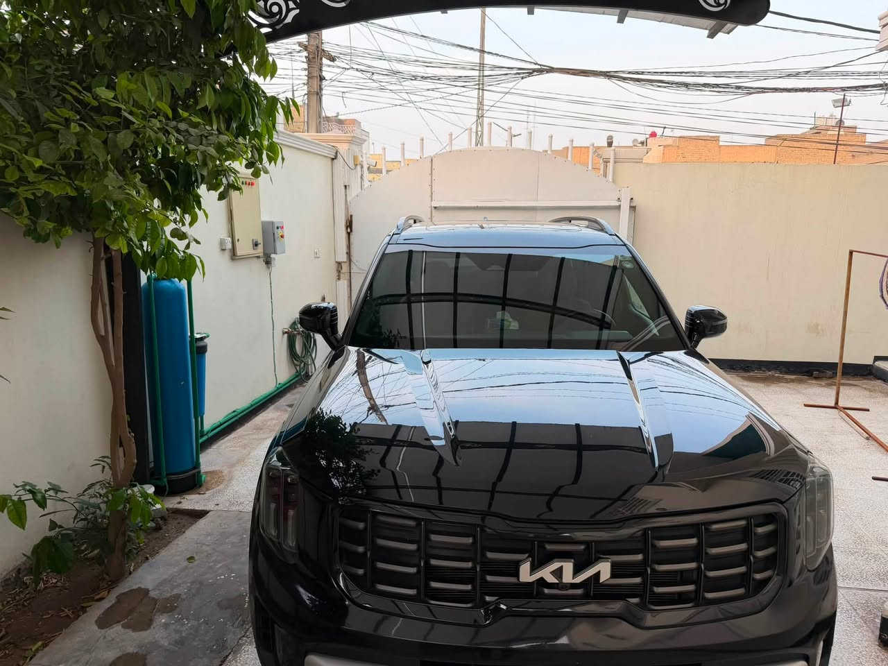 السلام عليكم

كيا تليورايد  2023 فول مواصفات 

فئة SX Xline 

حادث قبق جنطة فقط مبدل وبدون ايرباك السيارة 

السعر295 ورقة 

 

7 راكب كشن منفصل vip 

السيارة ماشية75  الف كيلو
***********
