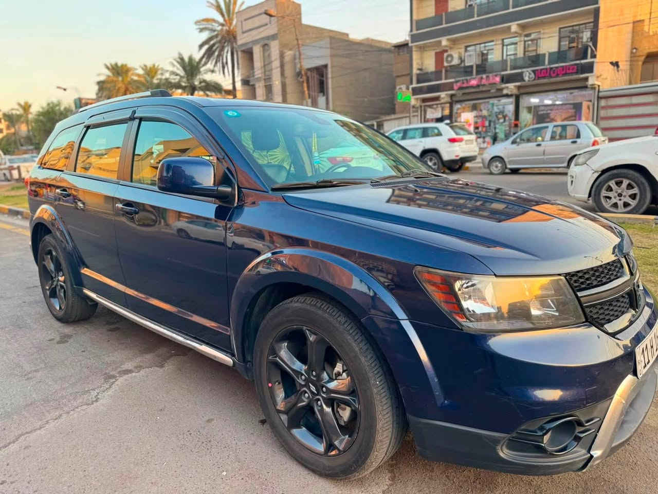 السلام عليكم 

دودج جورني كروس رود 2019  
| Dodge Journey Crossroad

🔹 الموديل: دودج جورني كروس رود 
🔹 اللون: كحلي
🔹 المحرك: 2400 
🔹 الماشي: 75 الف ميل
🔹 الوارد: امريكي
🔹 الضرر: صبغ جاملغ يمنه ومباوكين شويه من الباب
        موضح بالصور
🔹 الإيرباك: سليم مطاك ولا ايرباك

⭐ المواصفات:

• شاشة
• كاميرا خلفية
• حساسات خلفية
• تحكم بالمقود
• مثبت سرعة
• تكييف
• مقاعد جلد
• تحكم كهربائي بالمقاعد
• إضاءة ضبابية
• جنوط
• بصمة
• دخول ذكي
• مرايا كهربائية
• زجاج كهربائي
• سنتر لوك
.ثلاث قطع تبريد
. سبعه راكب

💰 السعر: 135 مرقم بغداد وبيها مجال
📍 الموقع: بغداد حي القاهره
📞 للاستفسار و الاتصال : *********** تحياتي

